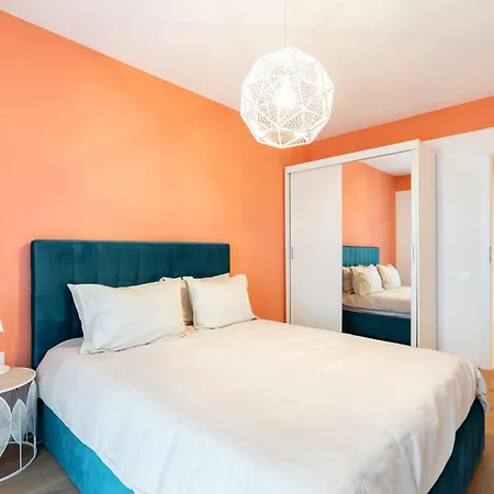 Flat With Balcony * Bucharest
