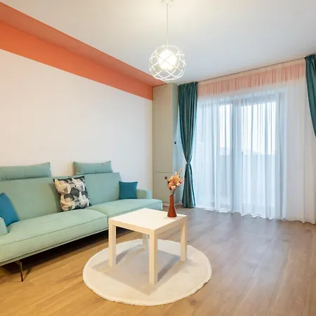 Flat With Balcony Apartment Bucharest
