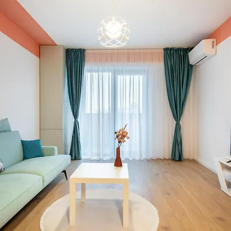 Apartment Flat With Balcony Bucharest