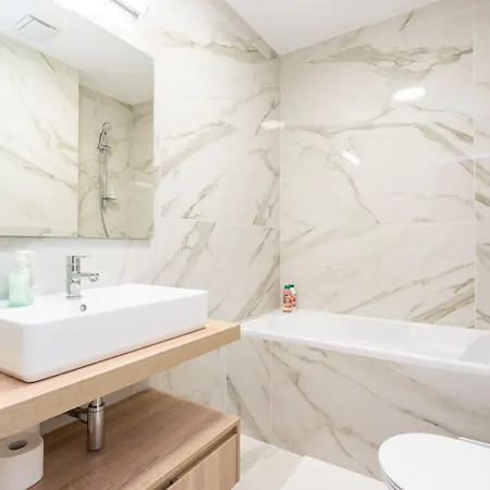 Flat With Balcony Apartment Bucharest